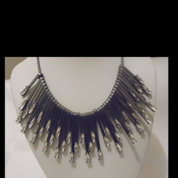 R. J. Graziano "Radiant Rays" Bib Necklace 16-3/4" - Picture 8 of 8